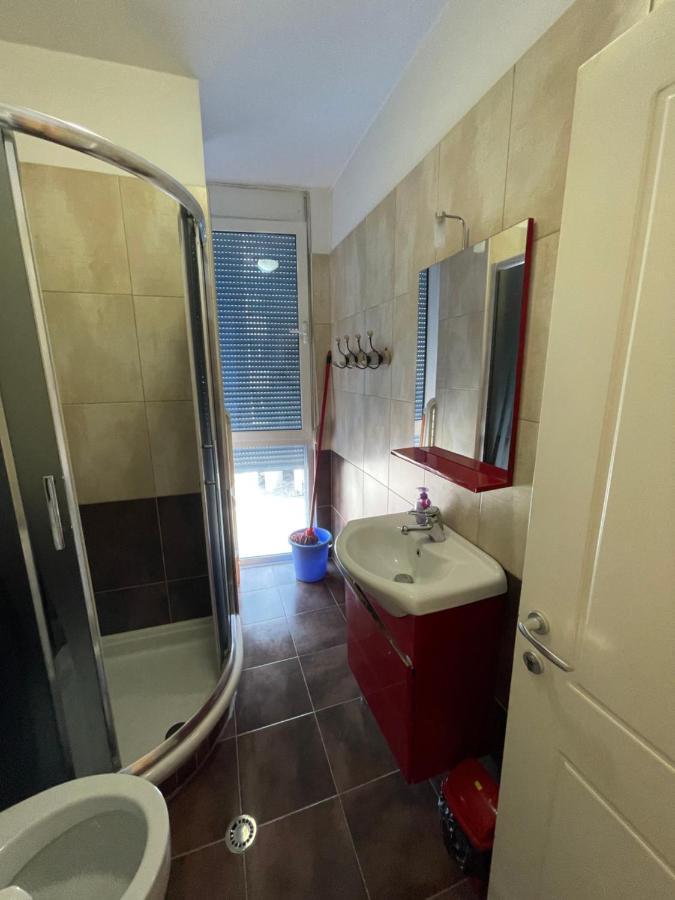 Enjoy Travel Cute Studio Apartment 地拉那 外观 照片