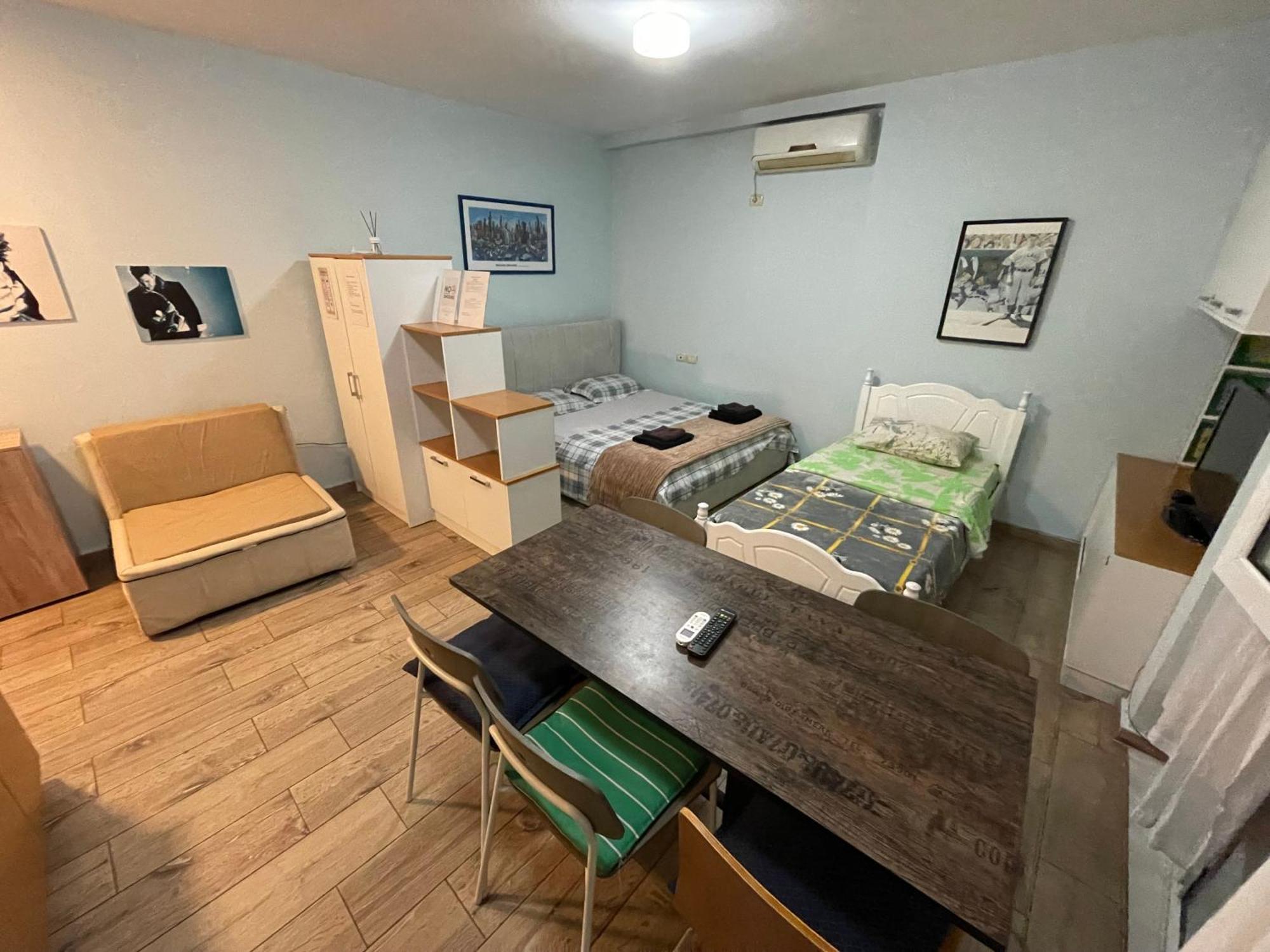 Enjoy Travel Cute Studio Apartment 地拉那 外观 照片