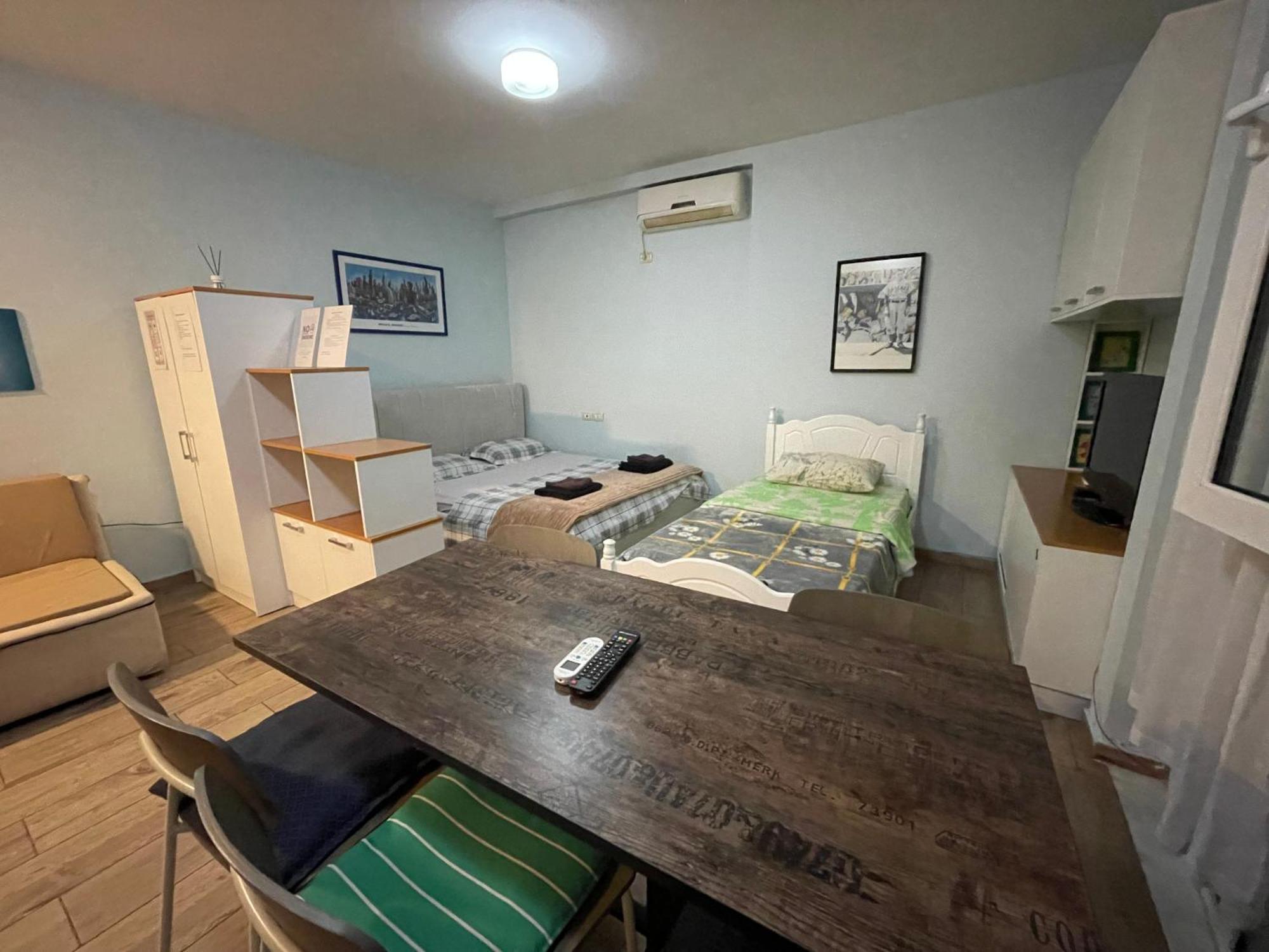 Enjoy Travel Cute Studio Apartment 地拉那 外观 照片