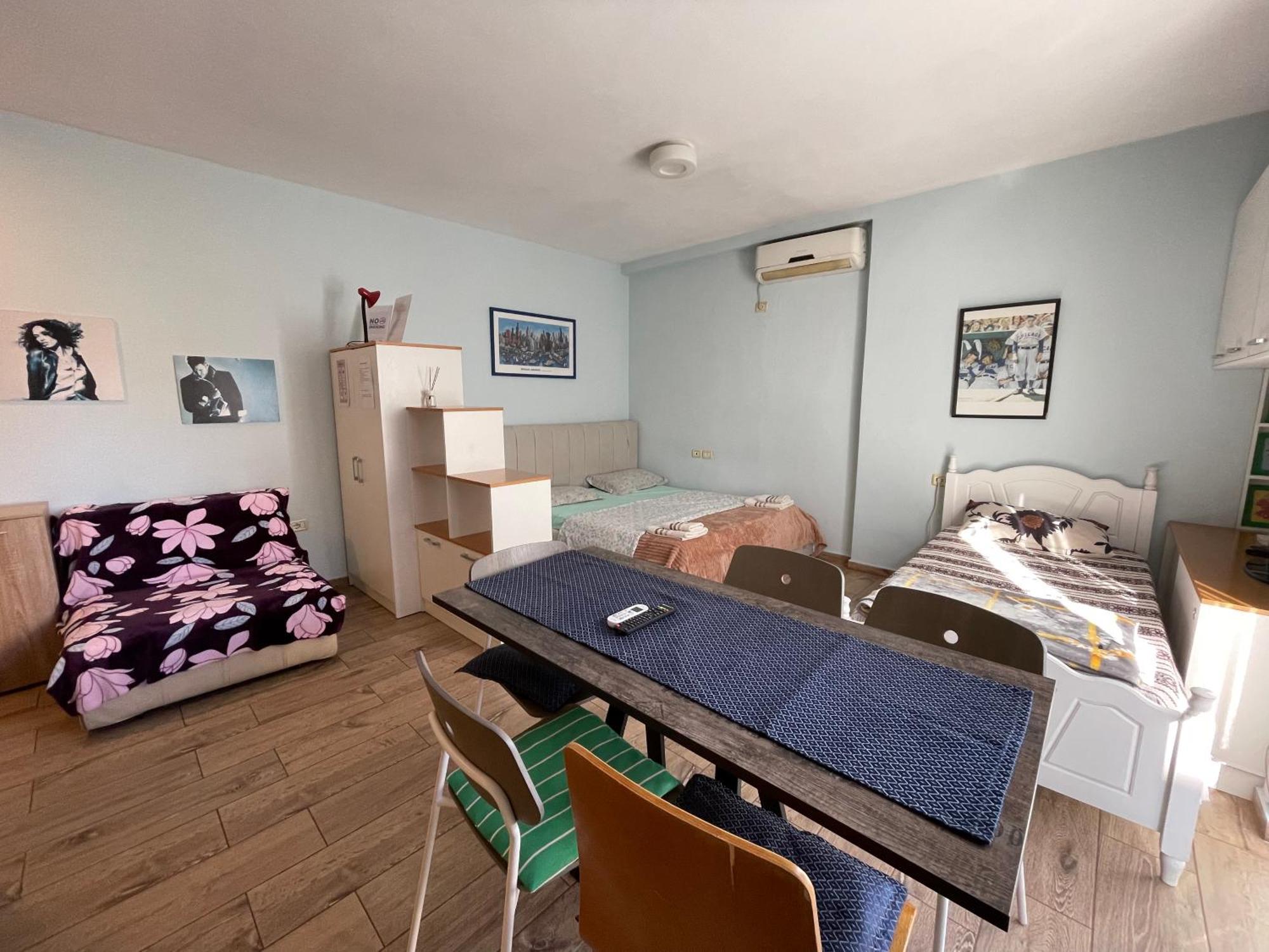 Enjoy Travel Cute Studio Apartment 地拉那 外观 照片